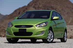 Hyundai Accent Green 2012 года